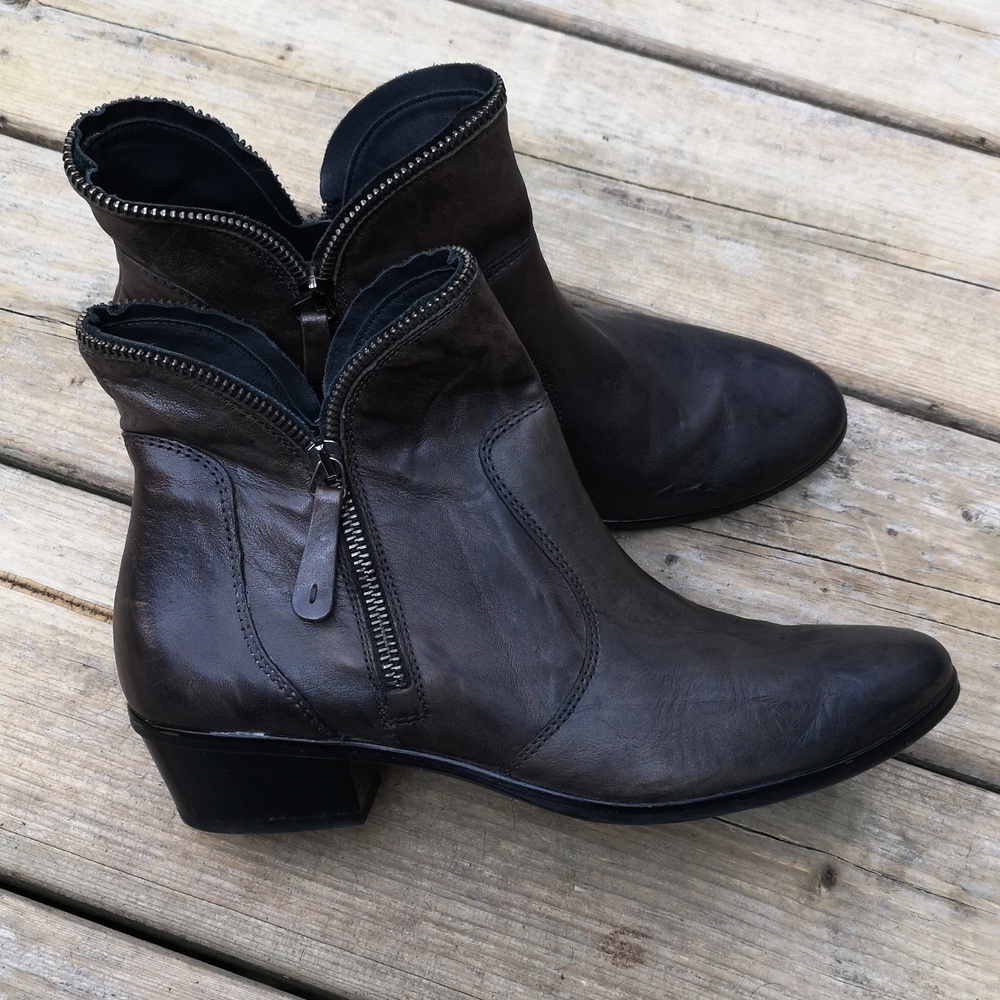 Paul Green ankle boots